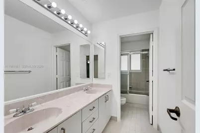 19960 NW 3rd St, Pembroke Pines, FL 33029 - Photo 16