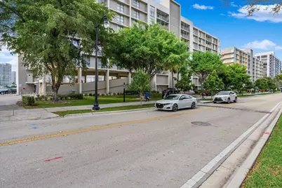 17500 N Bay Rd #S-707, Sunny Isles Beach, FL 33160 - Photo 28