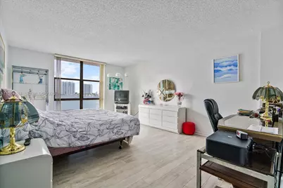 17500 N Bay Rd #S-707, Sunny Isles Beach, FL 33160 - Photo 16