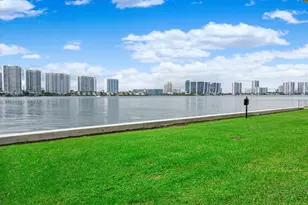 17500 N Bay Rd, Sunny Isles Beach, FL 33160 - Photo 2