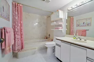 17500 N Bay Rd, Sunny Isles Beach, FL 33160 - Photo 20