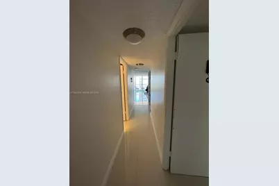 18061 Biscayne Blvd #1404, Aventura, FL 33160 - Photo 14