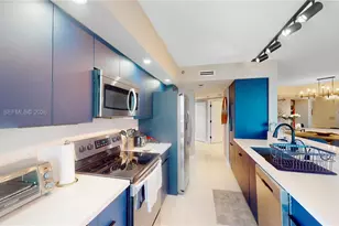 1000 Island Blvd, Aventura, FL 33160 - Photo 4