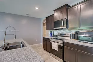 808 SE Old Country Rd, Palm Bay, FL 32909 - Photo 14