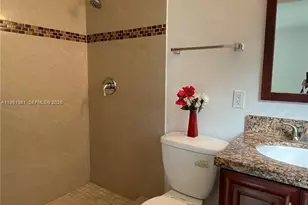 621 NW 38th Pl, Deerfield Beach, FL 33064 - Photo 10