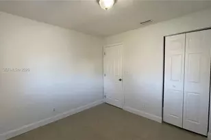 621 NW 38th Pl, Deerfield Beach, FL 33064 - Photo 12