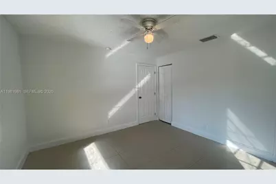 621 NW 38th Pl, Deerfield Beach, FL 33064 - Photo 8