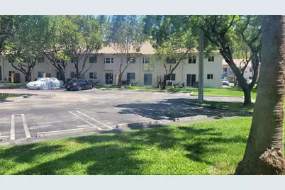 2921 SE 13th Ave #106-48, Homestead, FL 33035 - Photo 6