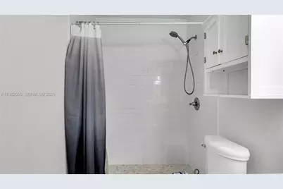 2056 SW 81st Way, Davie, FL 33324 - Photo 16