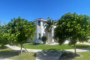 11047 SW 243rd Ln, Homestead, FL 33032 - Photo 4