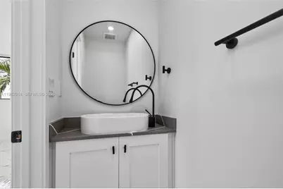 4311 NW 32nd Ave, Miami, FL 33142 - Photo 14