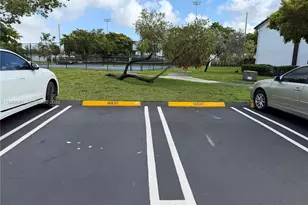 206 Lake Pointe Dr, Oakland Park, FL 33309 - Photo 20