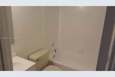 206 Lake Pointe Dr #206, Oakland Park, FL 33309 - Photo 14