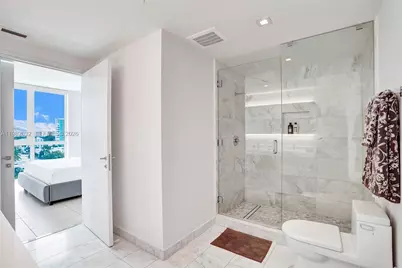 401 N Birch Rd #813, Fort Lauderdale, FL 33304 - Photo 20