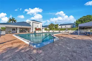 230 NE 212th St, Miami, FL 33179 - Photo 36