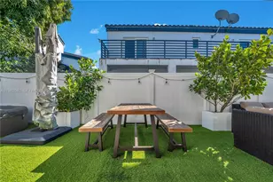 230 NE 212th St, Miami, FL 33179 - Photo 24