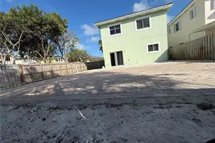 390 NE 35th Ave, Homestead, FL 33033 - Photo 24