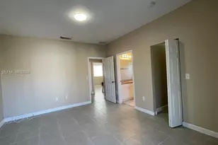 390 NE 35th Ave, Homestead, FL 33033 - Photo 10