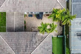 851 N 11th Ave, Hollywood, FL 33019 - Photo 14