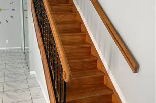 802 NE 26th Ave, Hallandale Beach, FL 33009 - Photo 10