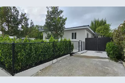 2365 SW 21st Ave, Miami, FL 33145 - Photo 16
