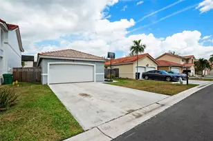 10151 SW 138th Ct, Miami, FL 33186 - Photo 2
