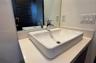 9155 NW 161st St, Miami Lakes, FL 33018 - Photo 34