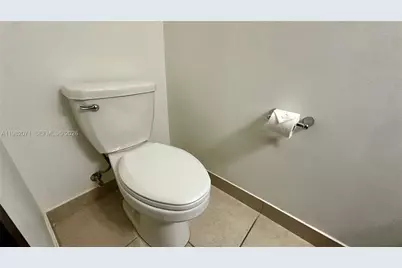 9155 NW 161st St, Miami Lakes, FL 33018 - Photo 18