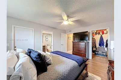 17000 NW 67th Ave #423, Hialeah, FL 33015 - Photo 12