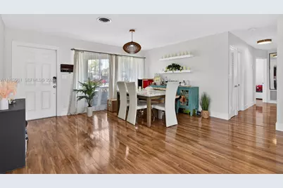 2136 NE 56th Pl, Fort Lauderdale, FL 33308 - Photo 4