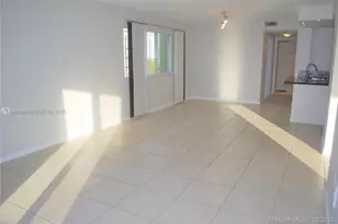 816 NW 11th St, Miami, FL 33136 - Photo 12