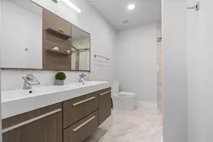 800 NW 133rd Ave, Miami, FL 33182 - Photo 44