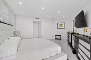 4000 Island Blvd, Aventura, FL 33160 - Photo 24