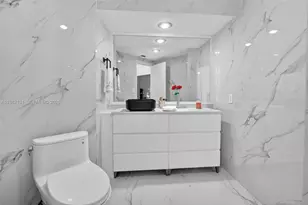 4000 Island Blvd, Aventura, FL 33160 - Photo 6