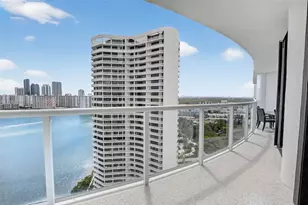 4000 Island Blvd, Aventura, FL 33160 - Photo 18