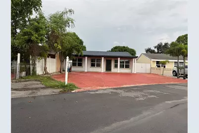 20819 NW 41st Ave Rd, Miami Gardens, FL 33055 - Photo 2