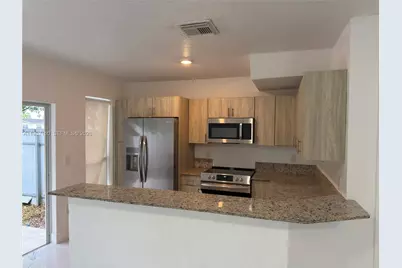 689 NW 6th St #689, Florida City, FL 33034 - Photo 1