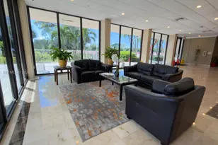 400 Kings Point Dr, Sunny Isles Beach, FL 33160 - Photo 22