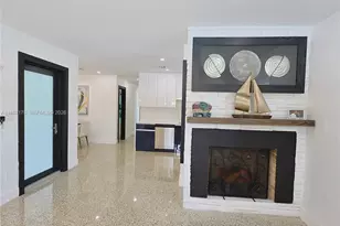 9460 Martinique Dr, Cutler Bay, FL 33189 - Photo 8