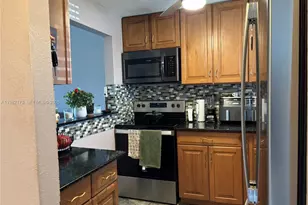 9900 Sunrise Lakes Blvd, Sunrise, FL 33322 - Photo 4