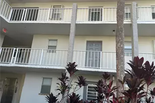 8595 Sunrise Lakes Blvd, Sunrise, FL 33322 - Photo 24