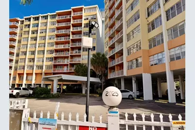 2025 NE 164th St #803, North Miami Beach, FL 33162 - Photo 2