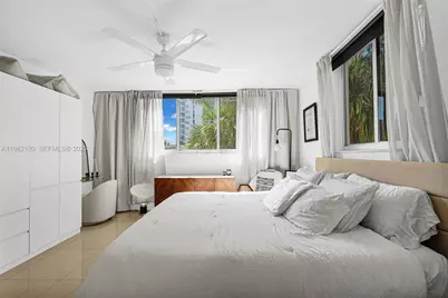 1605 Bay Rd #201, Miami Beach, FL 33139 - Photo 18