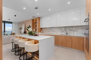 700 NE 24Rd St, Miami, FL 33137 - Photo 4