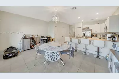 11295 W 34th Way, Hialeah Gardens, FL 33018 - Photo 24