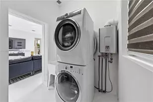 1133 NE 88th St, Miami, FL 33138 - Photo 38