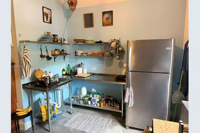 294 NE 57th St, Miami, FL 33137 - Photo 44