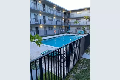 16215 NE 18th Ct #212, North Miami Beach, FL 33162 - Photo 2
