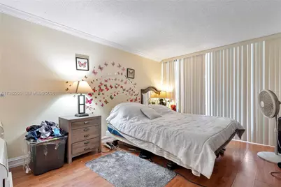 10304 Fairway Rd, Pembroke Pines, FL 33026 - Photo 28