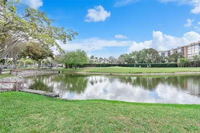 10304 Fairway Rd, Pembroke Pines, FL 33026 - Photo 50
